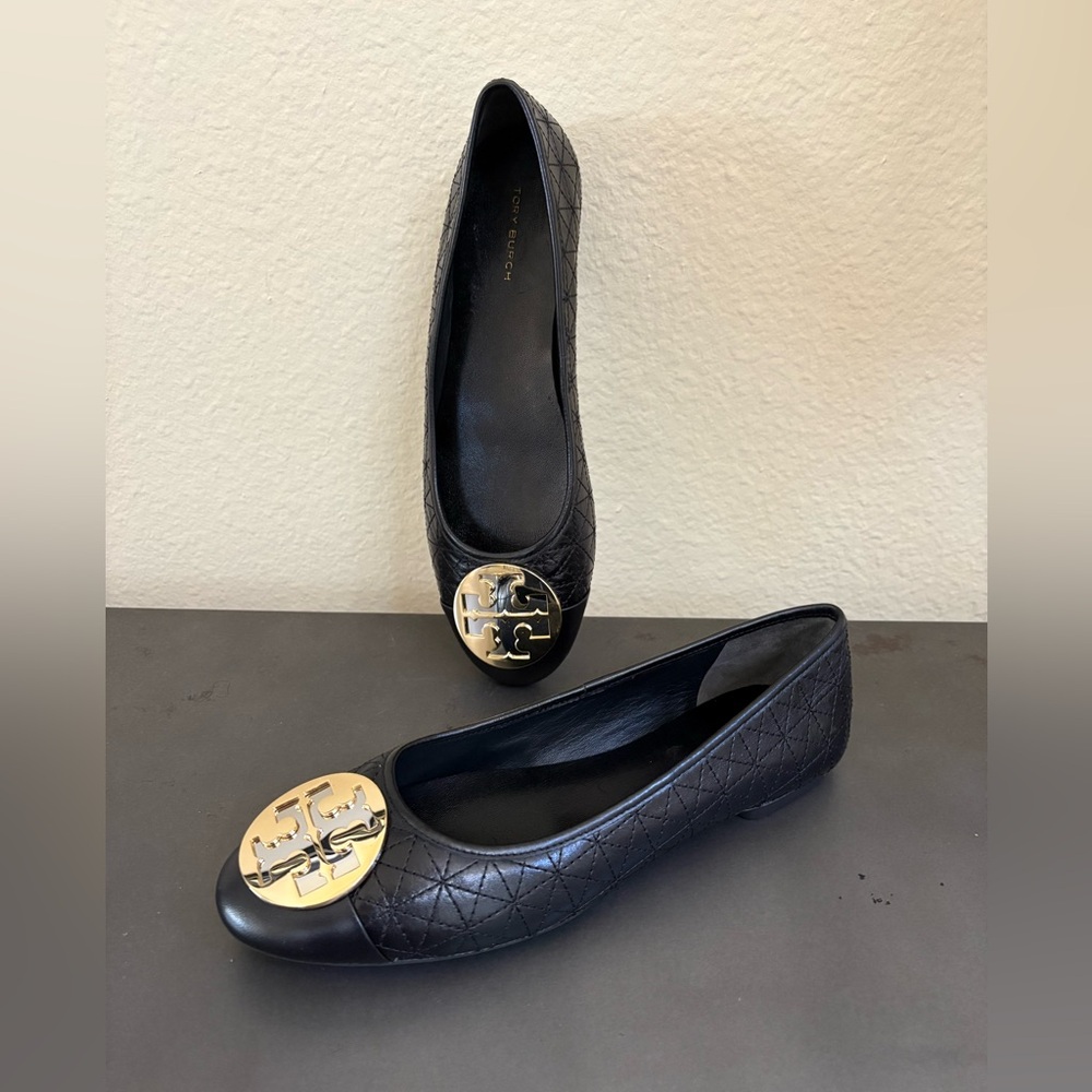 Tory Burch Claire Quilted Black Leather Ballet Flat Gold Logo Hardware Size 8